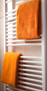 Heating Worcester: Contemporary modern ladder-style bathroom central heating radiator